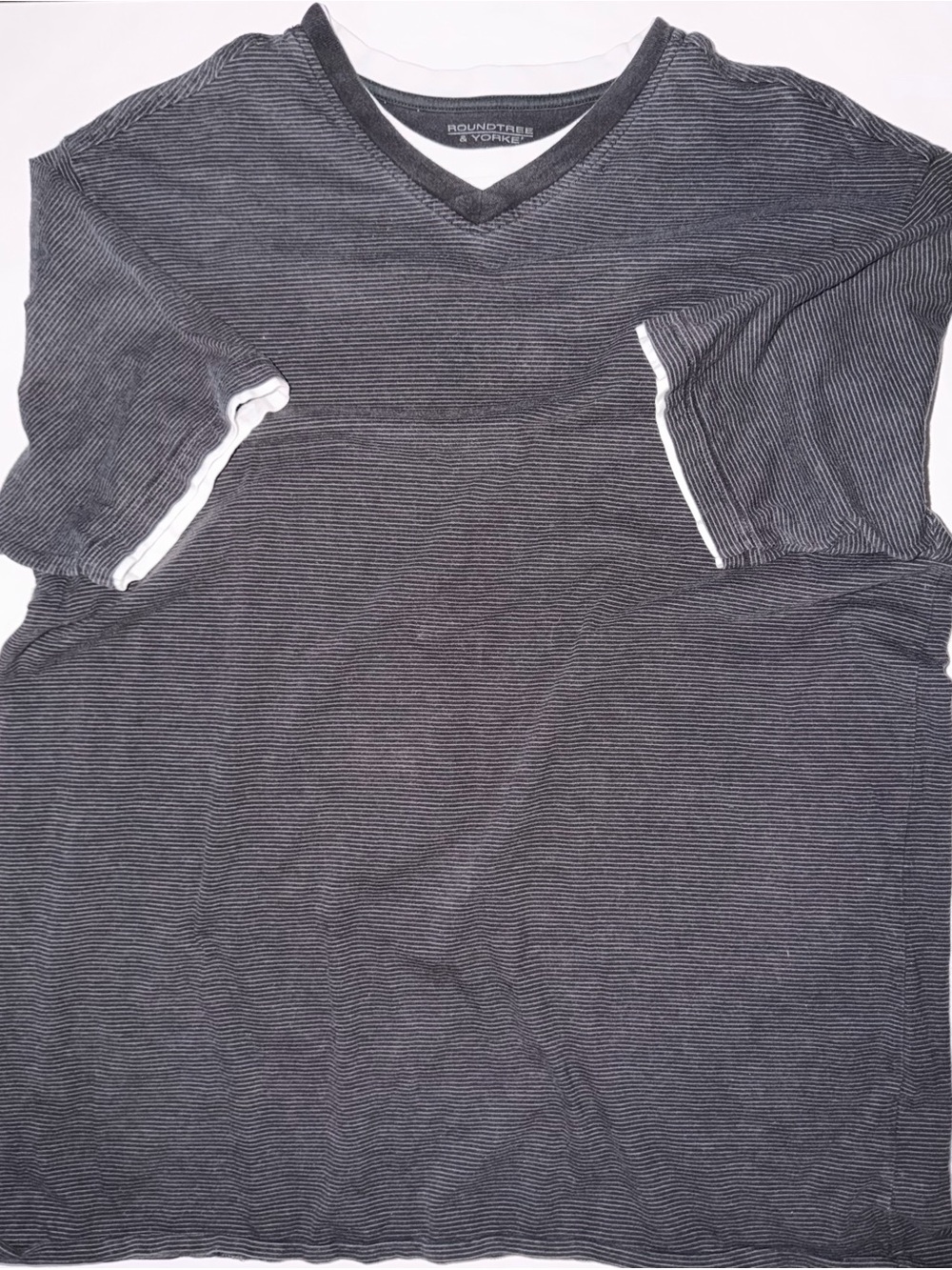 Roundtree & Yorke Charcoal and White Striped V‑Neck Pullover